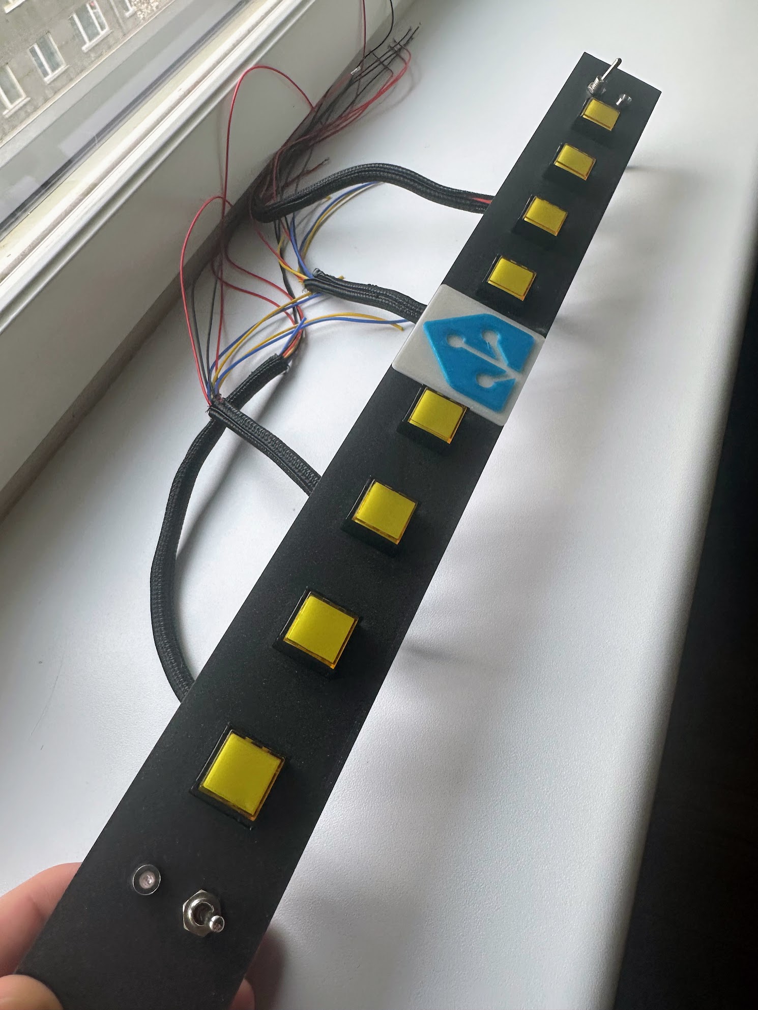 Rack pushbutton panel