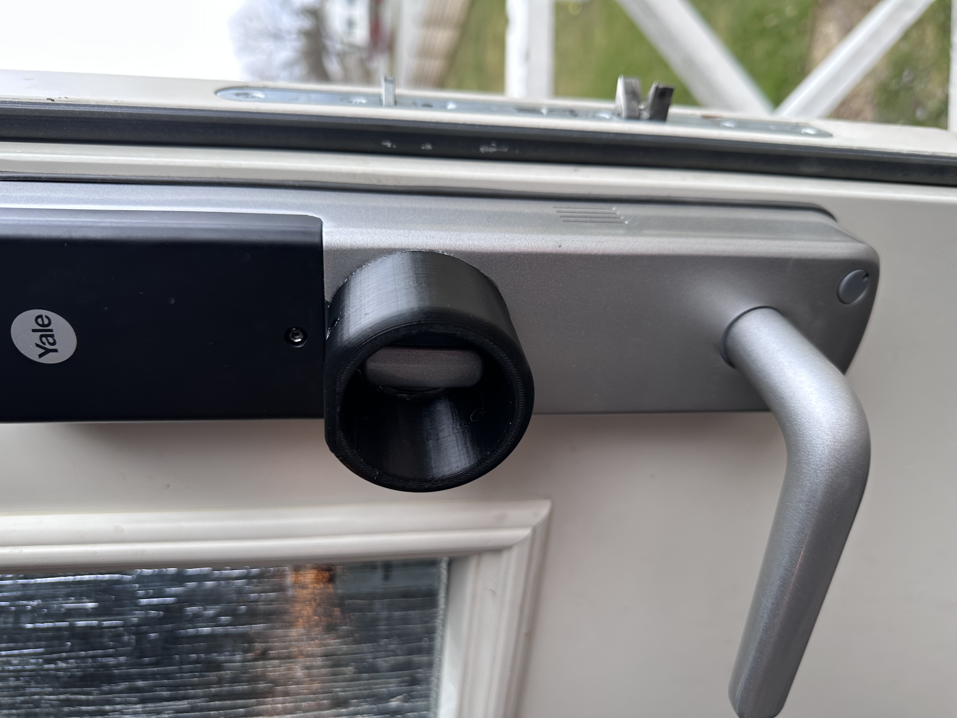 Yale Doorman V2 Child proofing