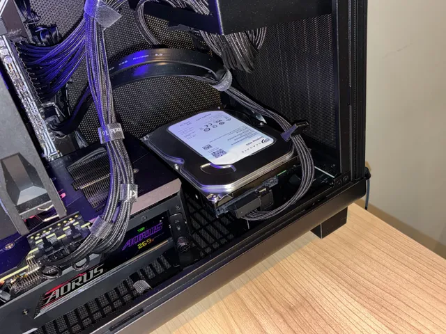 Lian Li Dan A3 3.5" HDD Bottom Mount Bracket