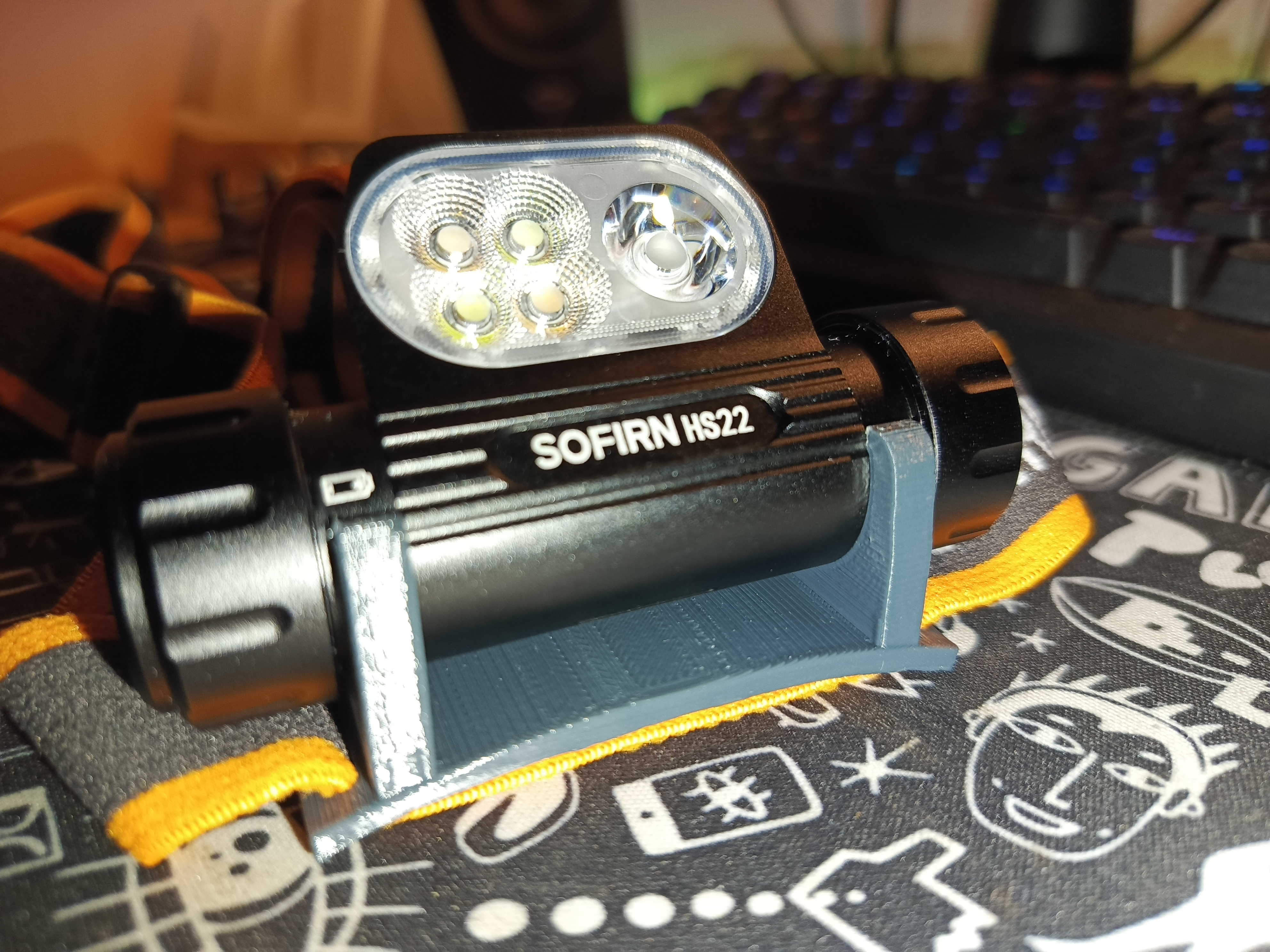 Sofirn HS22