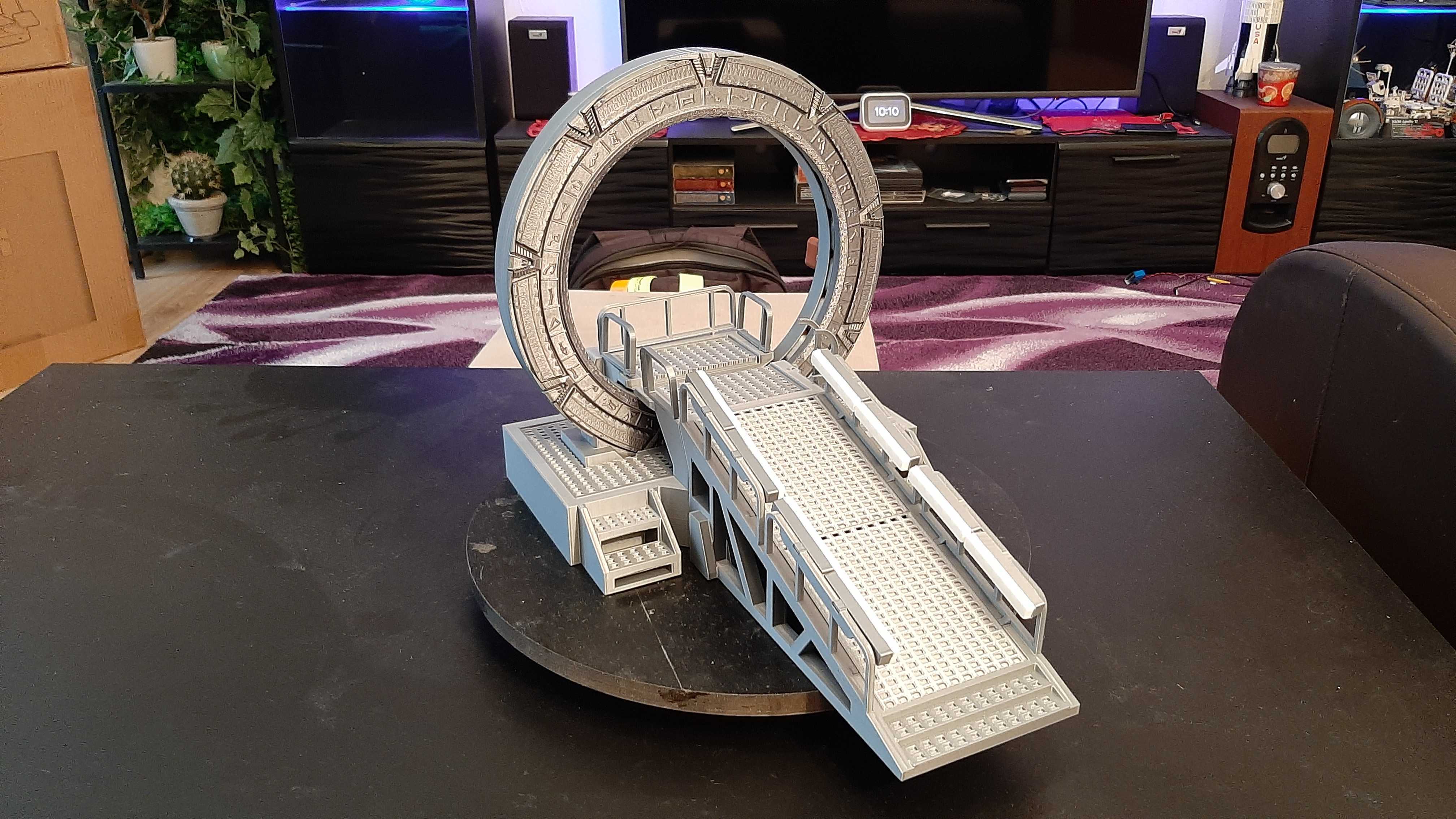 Miniatura 4 do modelo 3D Stargate with a working Iris