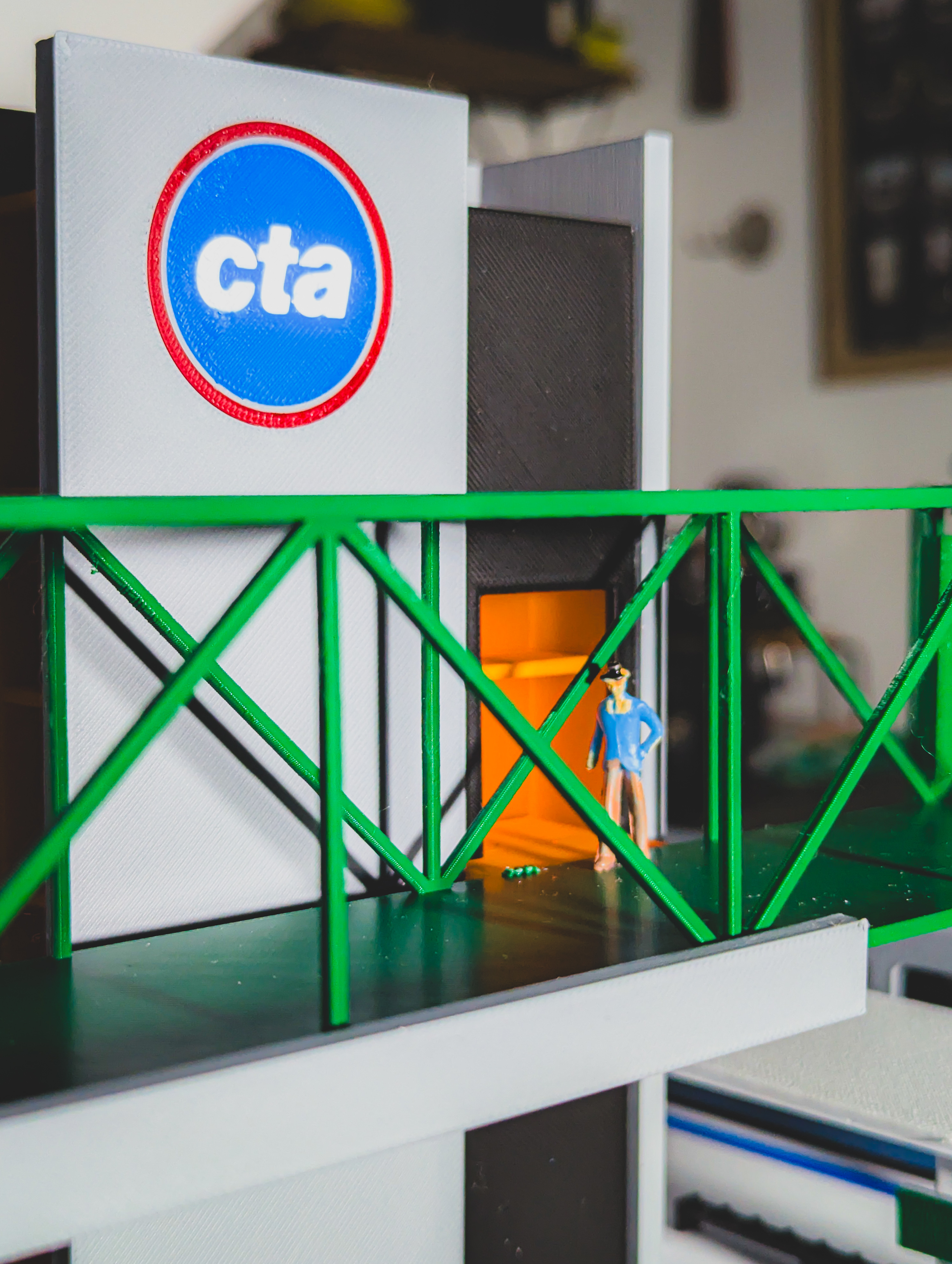 CTA Damen Green Line Station - 1:64 Scale Diorama — thumbnail 18
