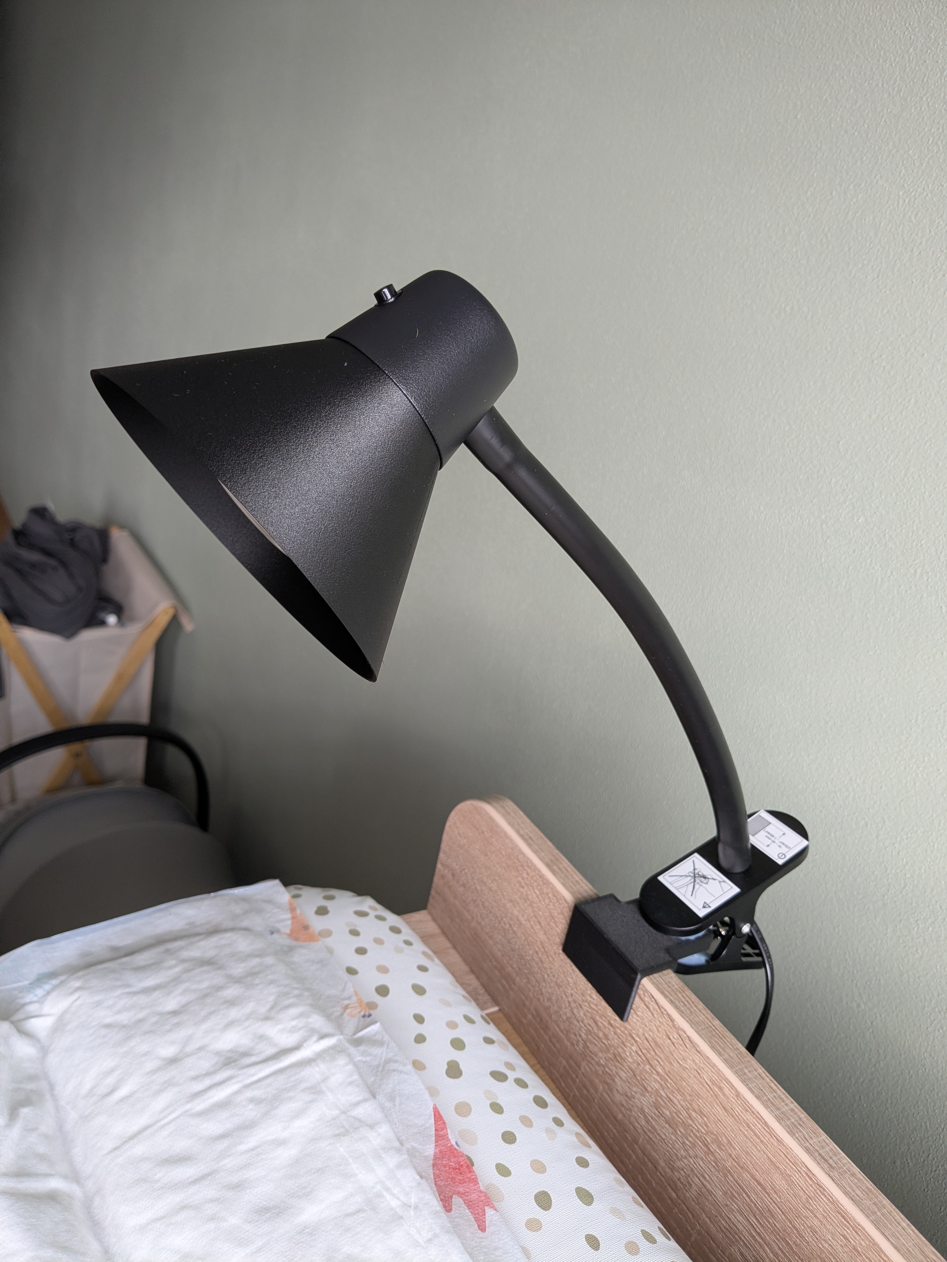 Minimalistic shade for IKEA SKURUP lamp