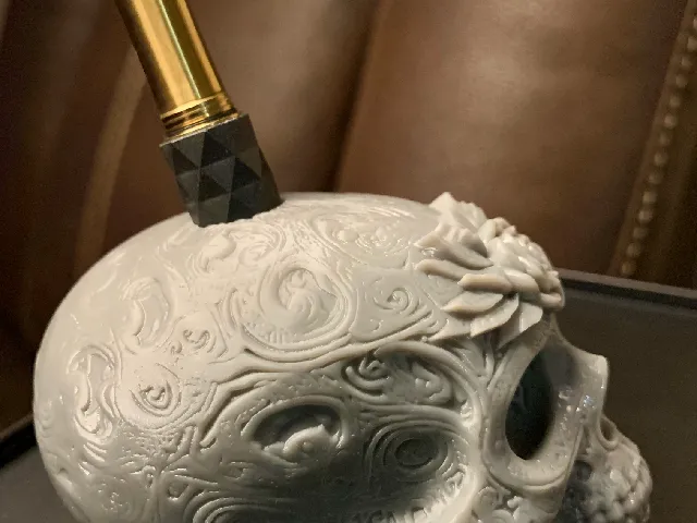 CRYSTAL SKULL PEN HOLDER...