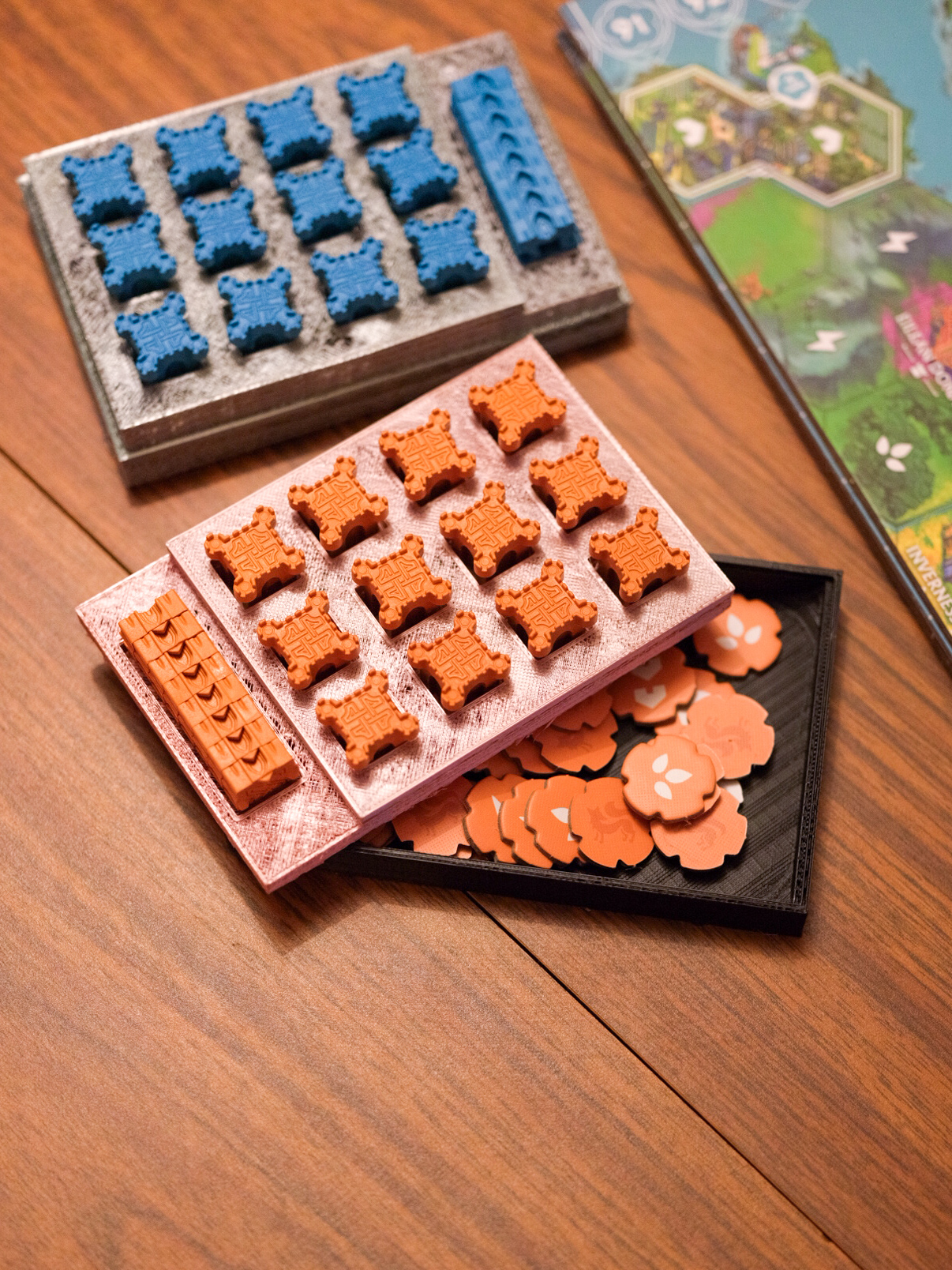 Rebirth FR - players tray solution