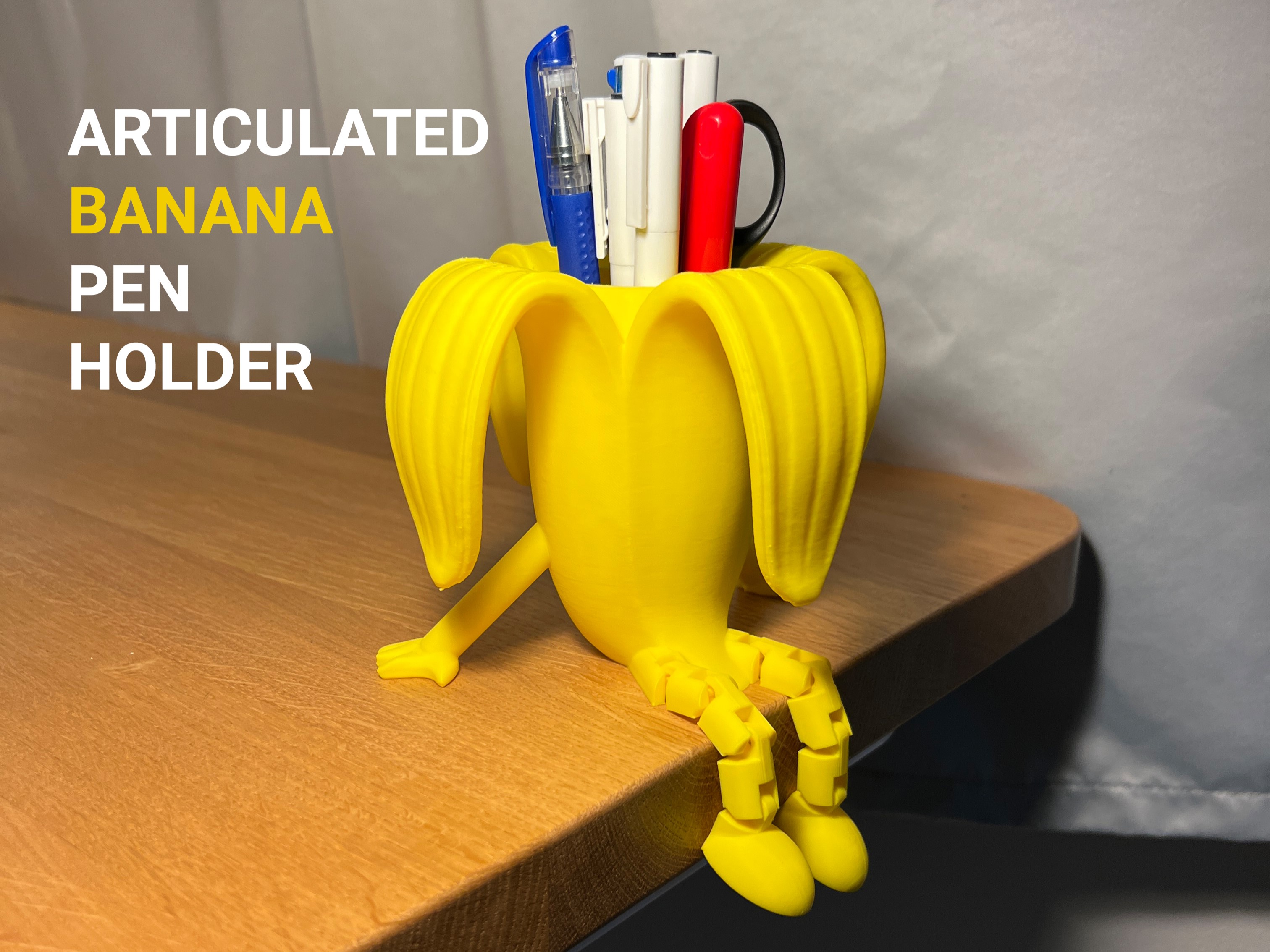 Articulated Banana Pen Holder