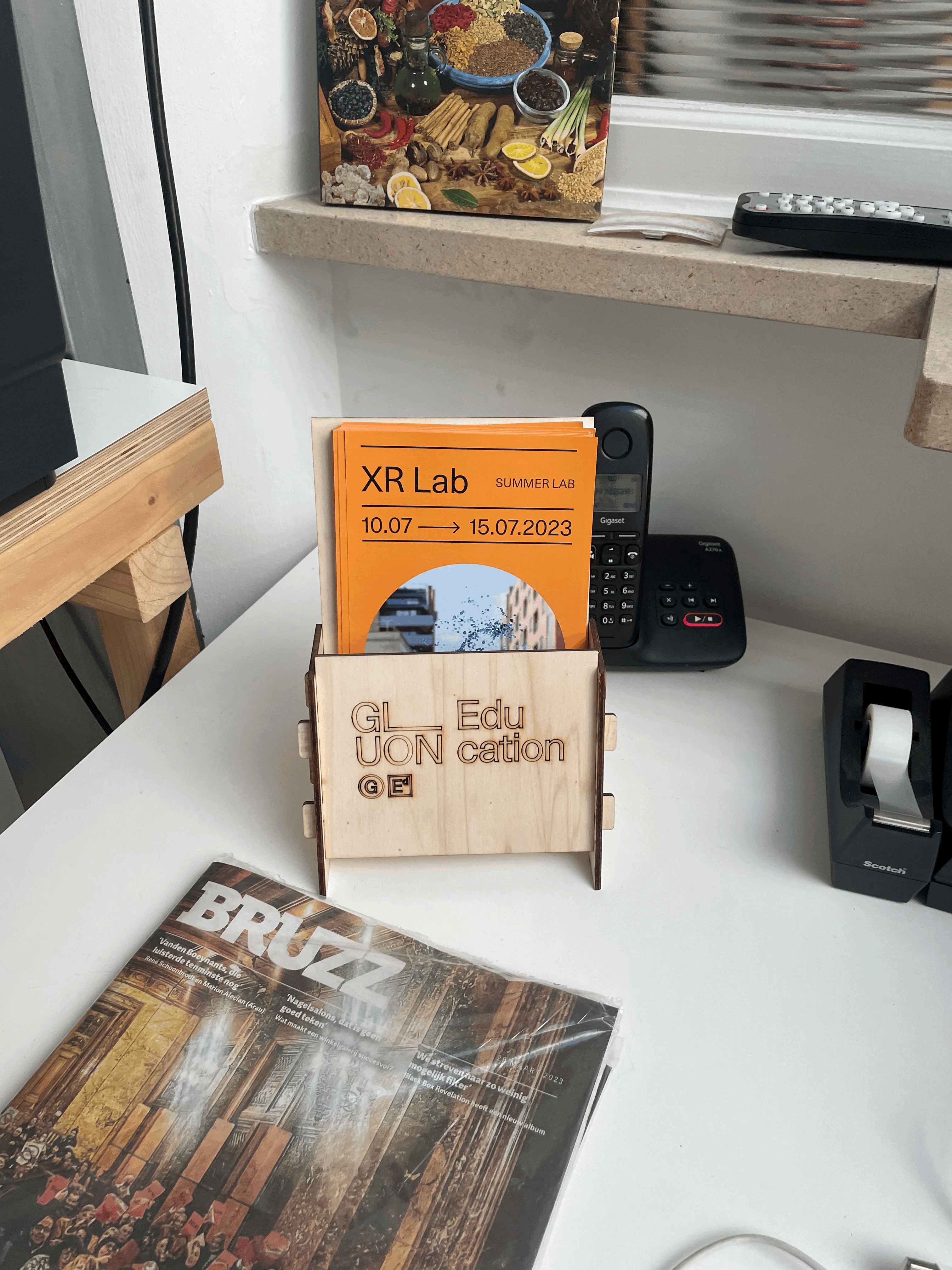 Flyer stand