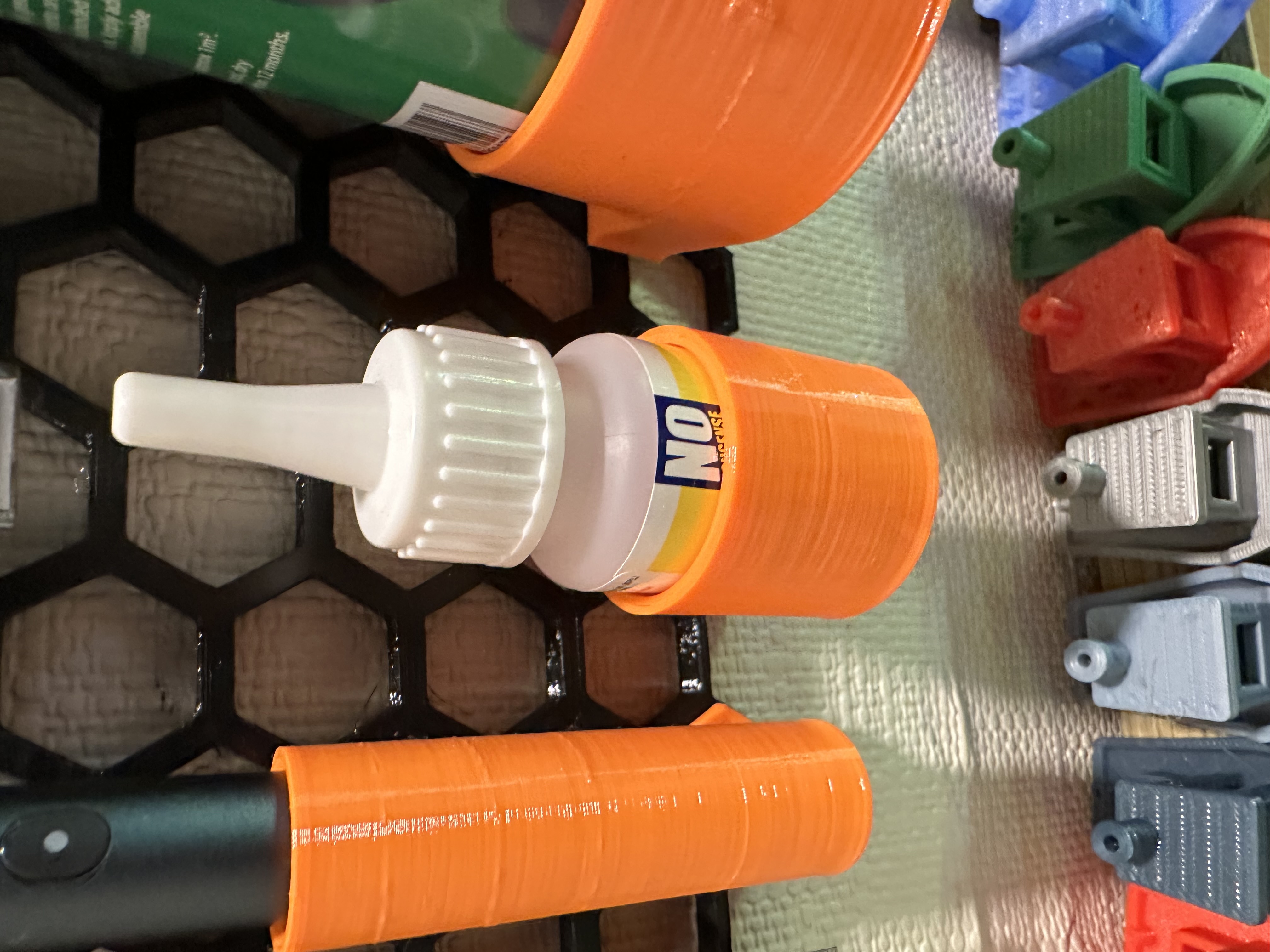 HSW 20g super glue holder by Wayne Download free STL model