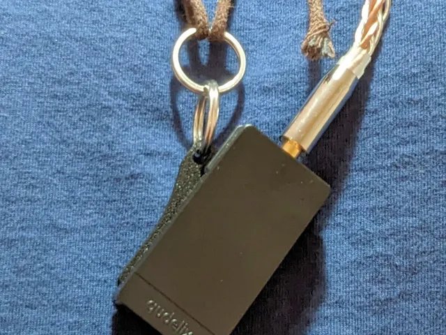 Qudelix 5K Neck Hanger