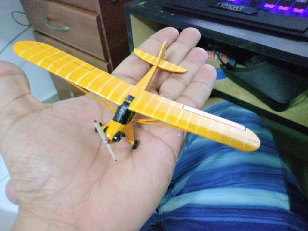 piper j3  scale 1/72