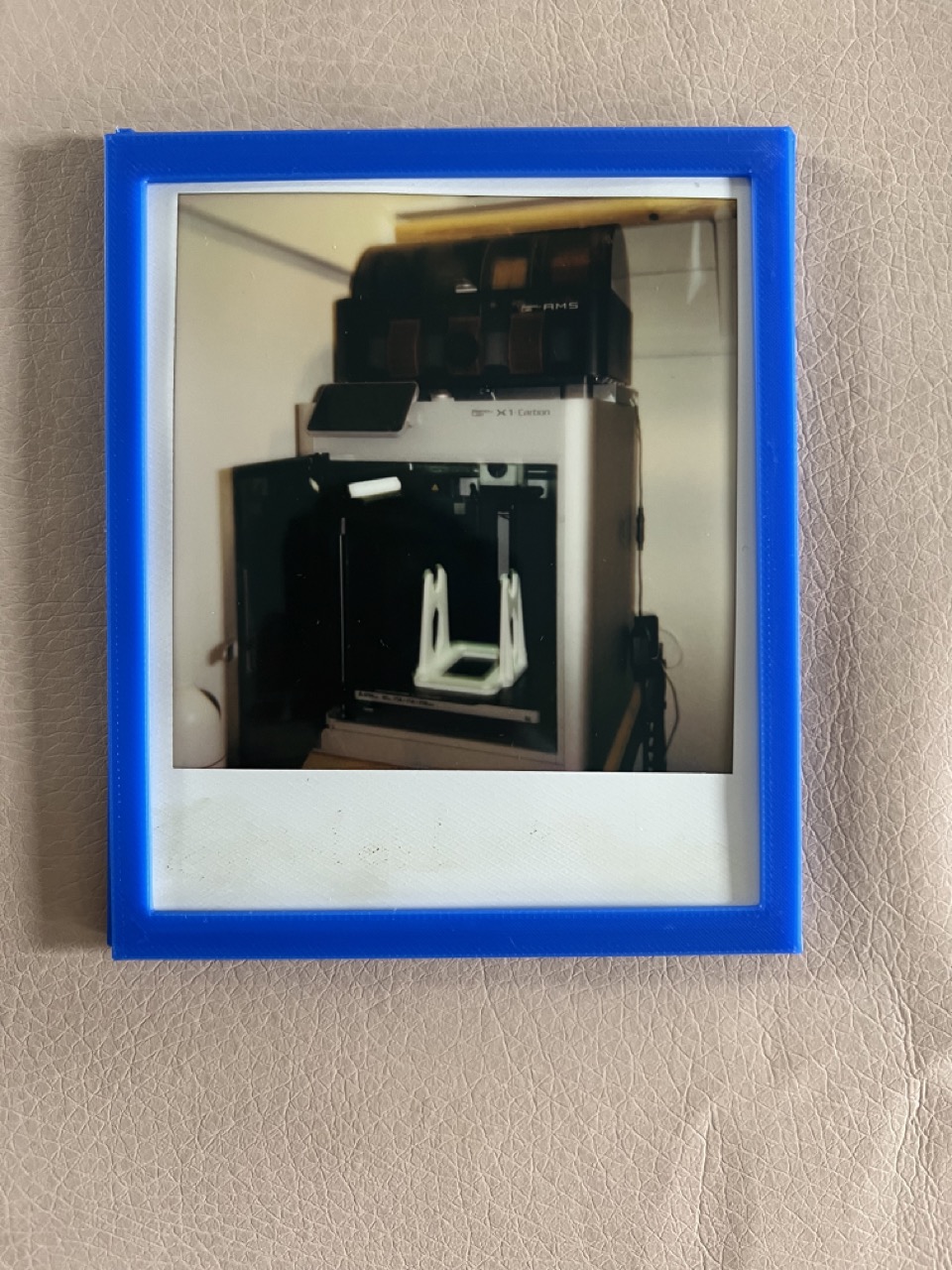 frame for iType Polaroid Film by Oinos Download free STL