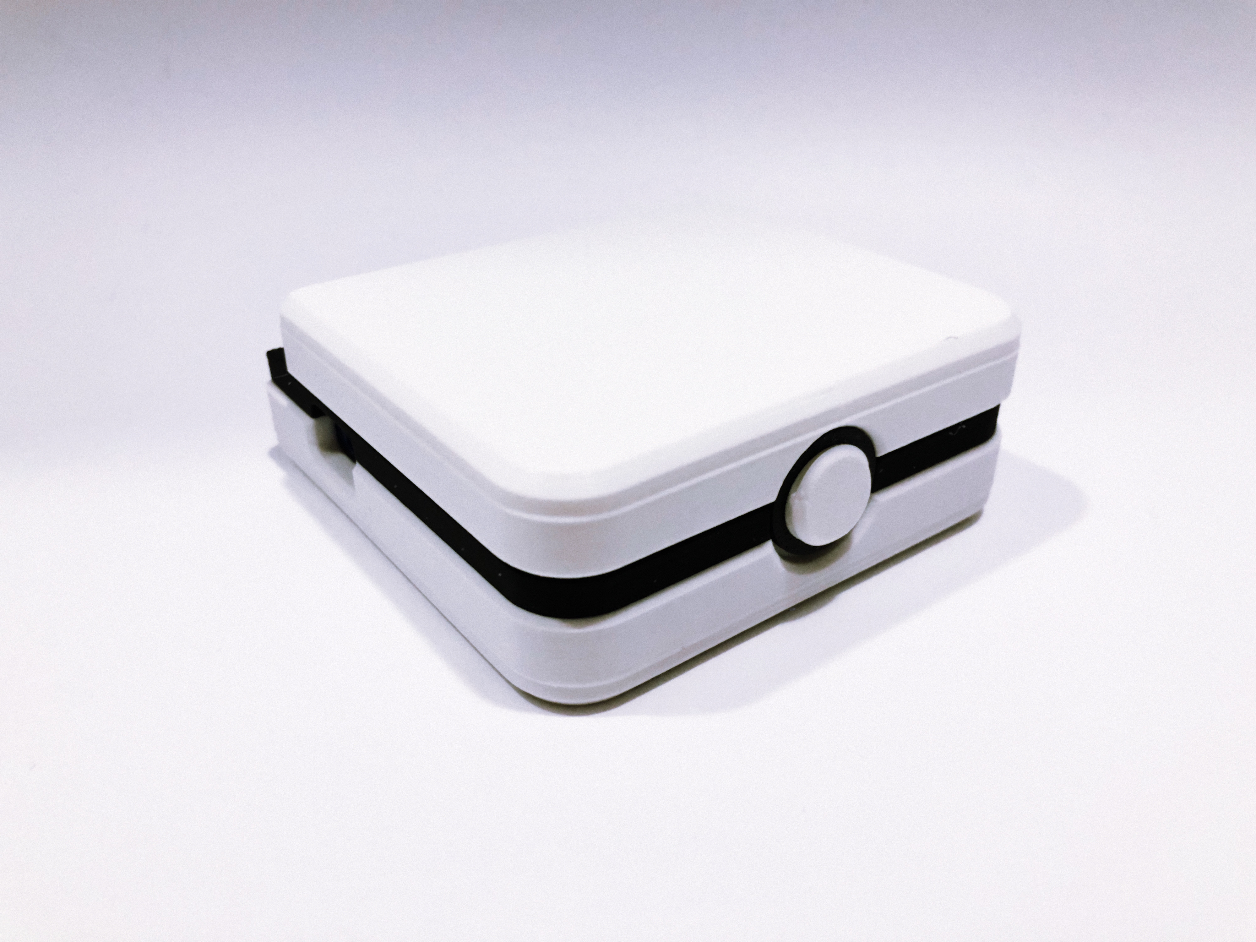 Gameboy Advance SP Pokeball Themed Case v1.1