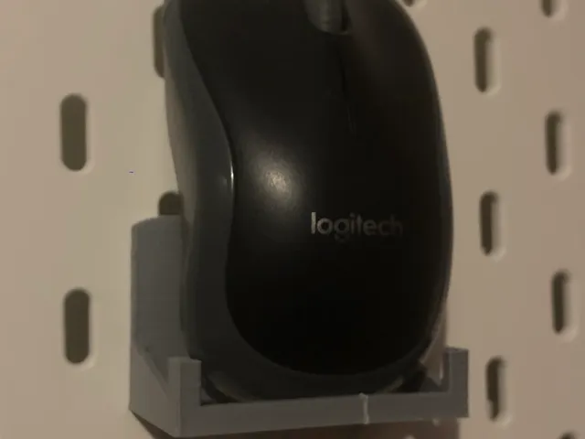Minimalist Skadis Mouse Display