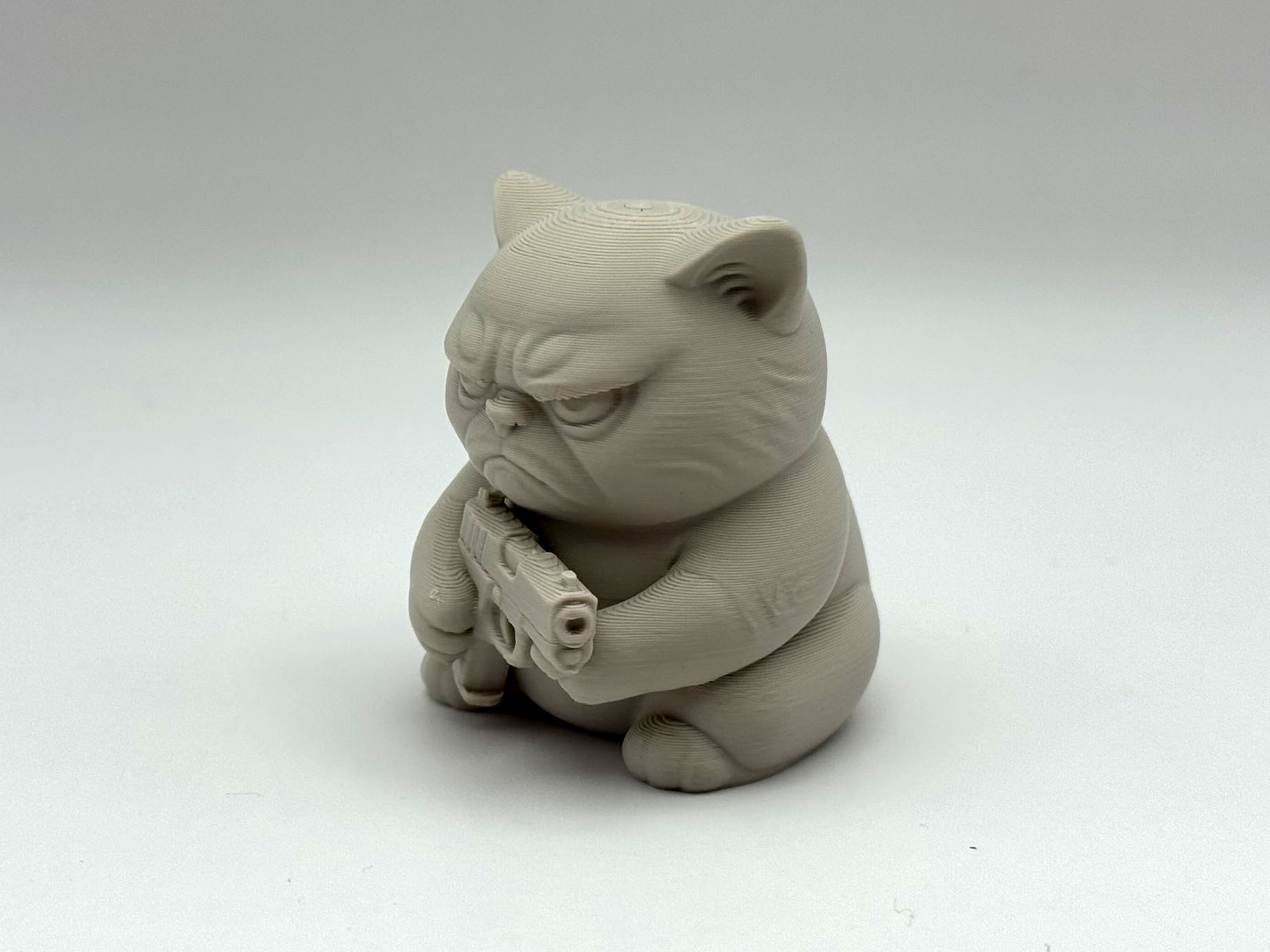 Miniatura 3 do modelo 3D Grumpy Cat with a Gun