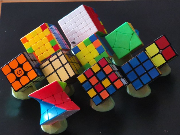 Miniatura 3 do modelo 3D Rubiks Cube Stand