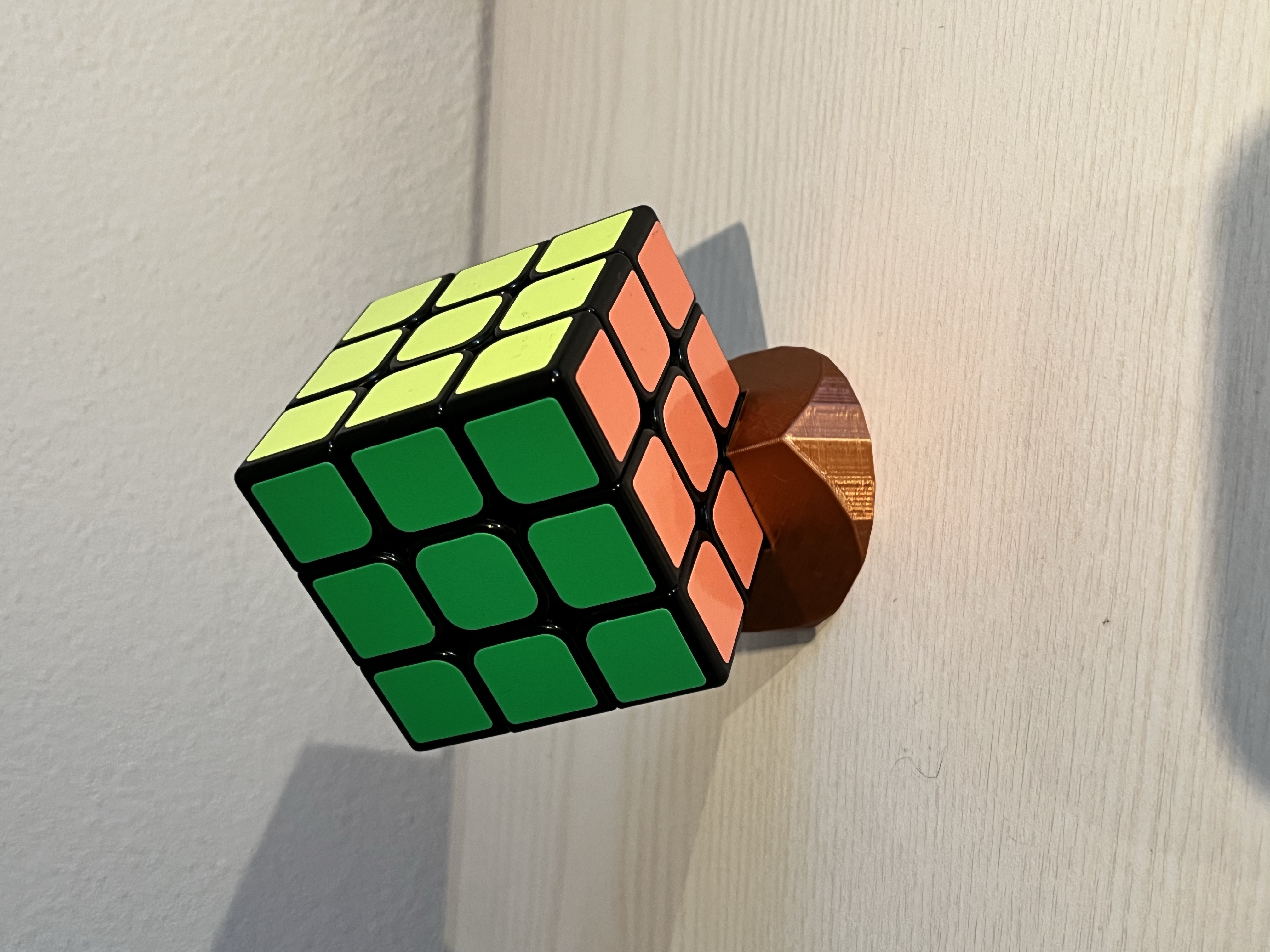 Miniatura 4 do modelo 3D Rubiks Cube Stand