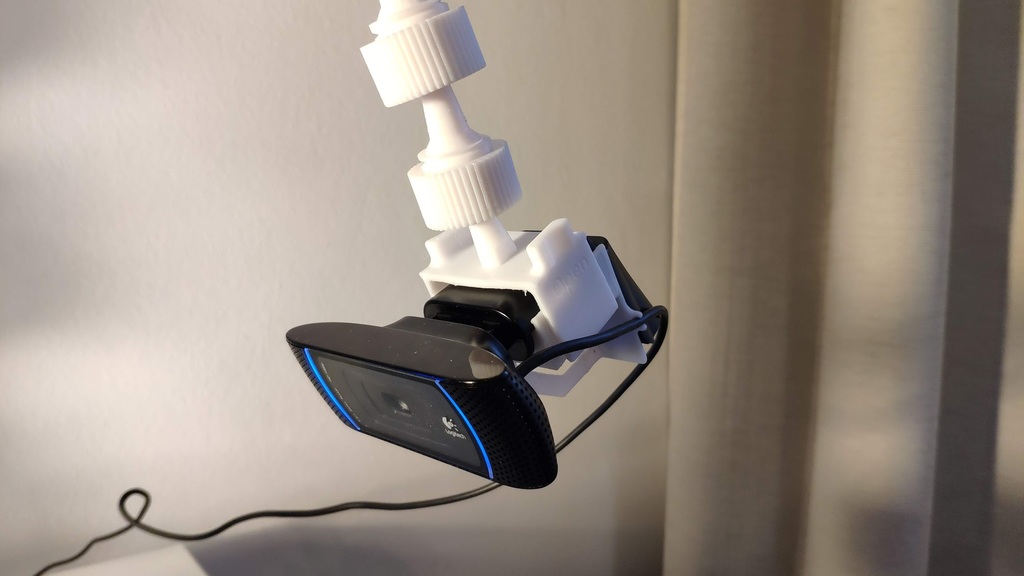 Logitech C910 HD Pro Webcam mount for Ender 3 by bartosslajos