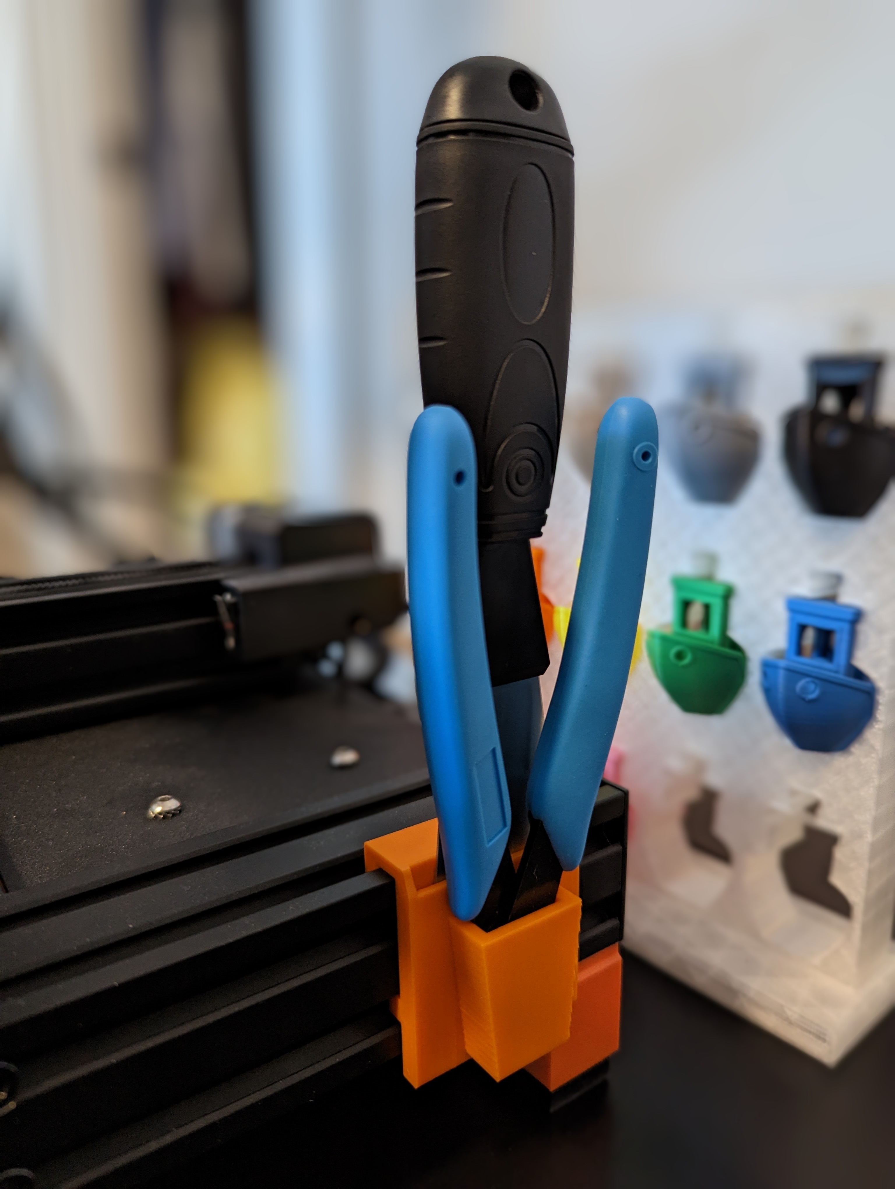 Ender 3 V2 Scraper & Snips Holder
