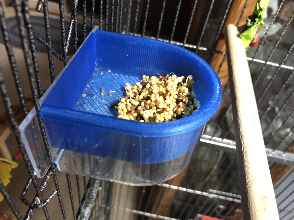 Miniatura 3 do modelo 3D Parakeet Feeder Tray Insert