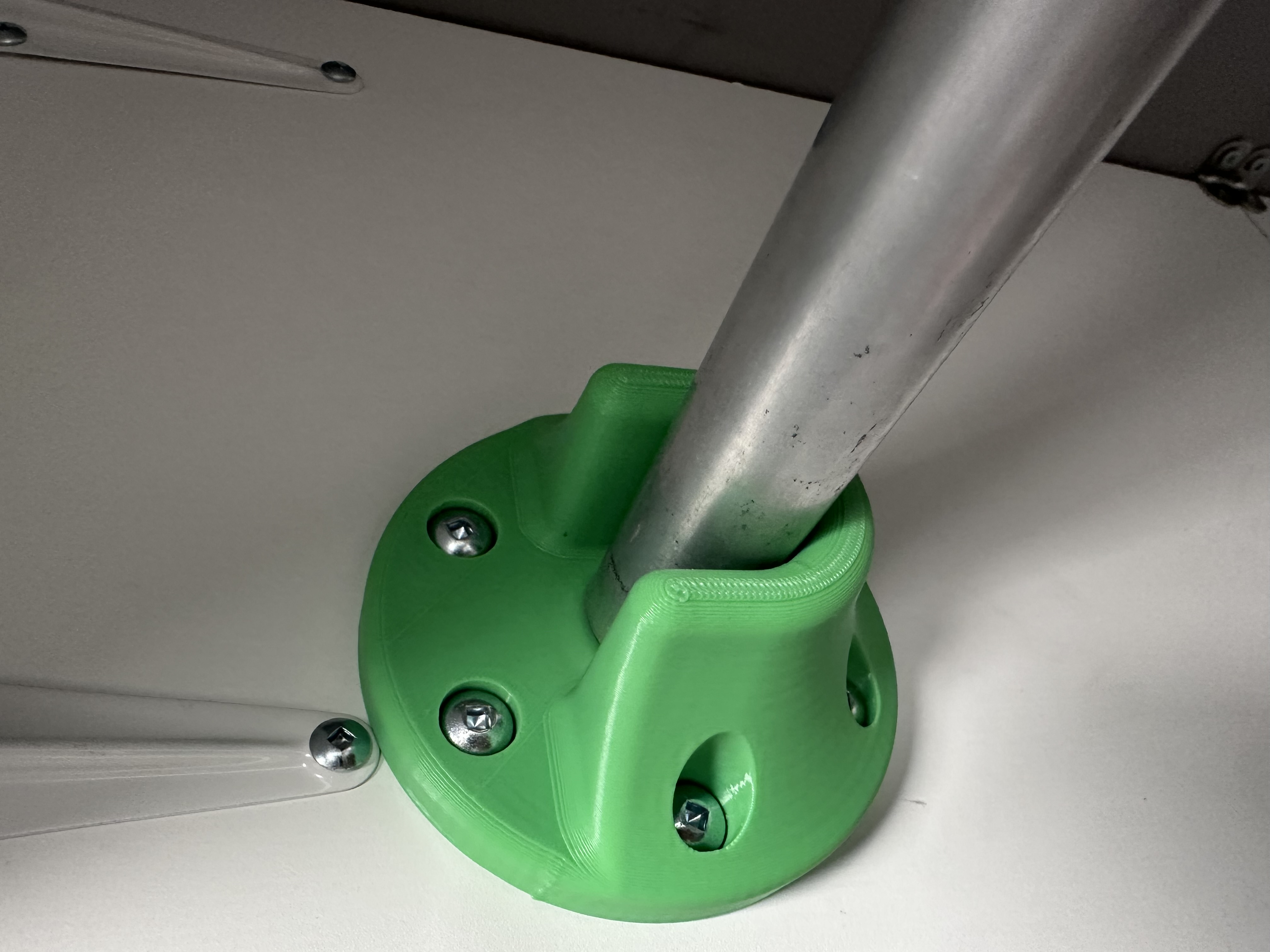 Clothes Hanger Holder (Adjustable)