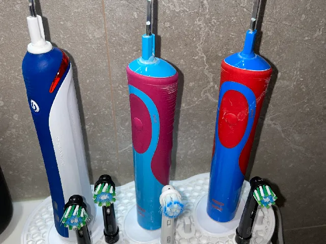 Oralb 3 thoothbrush support