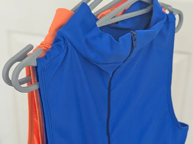 Mini hanger