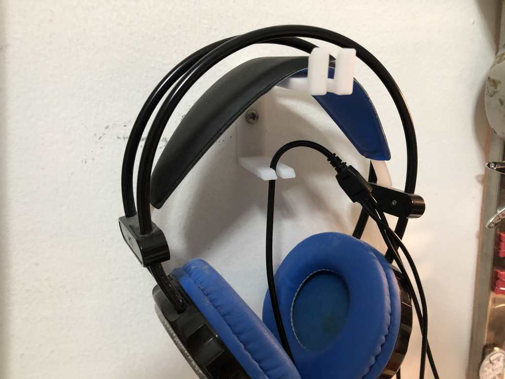Headphone hanger