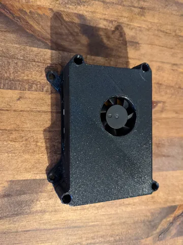 Raspberry Pi 4 Argon Mini Fan VESA Case