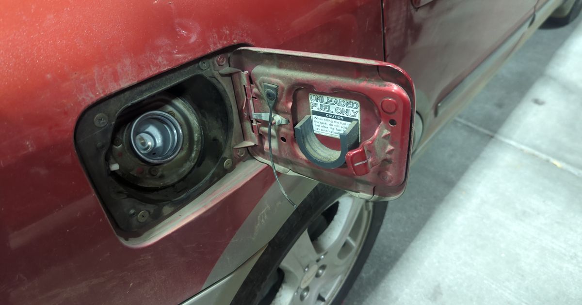 Subaru Fuel Cap Holder by Fredrick Freightner Download free STL model