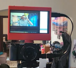 Portable HDMI Display