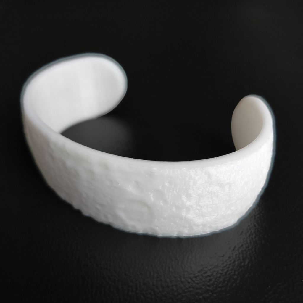 Moon Bracelet (Oval/Open)