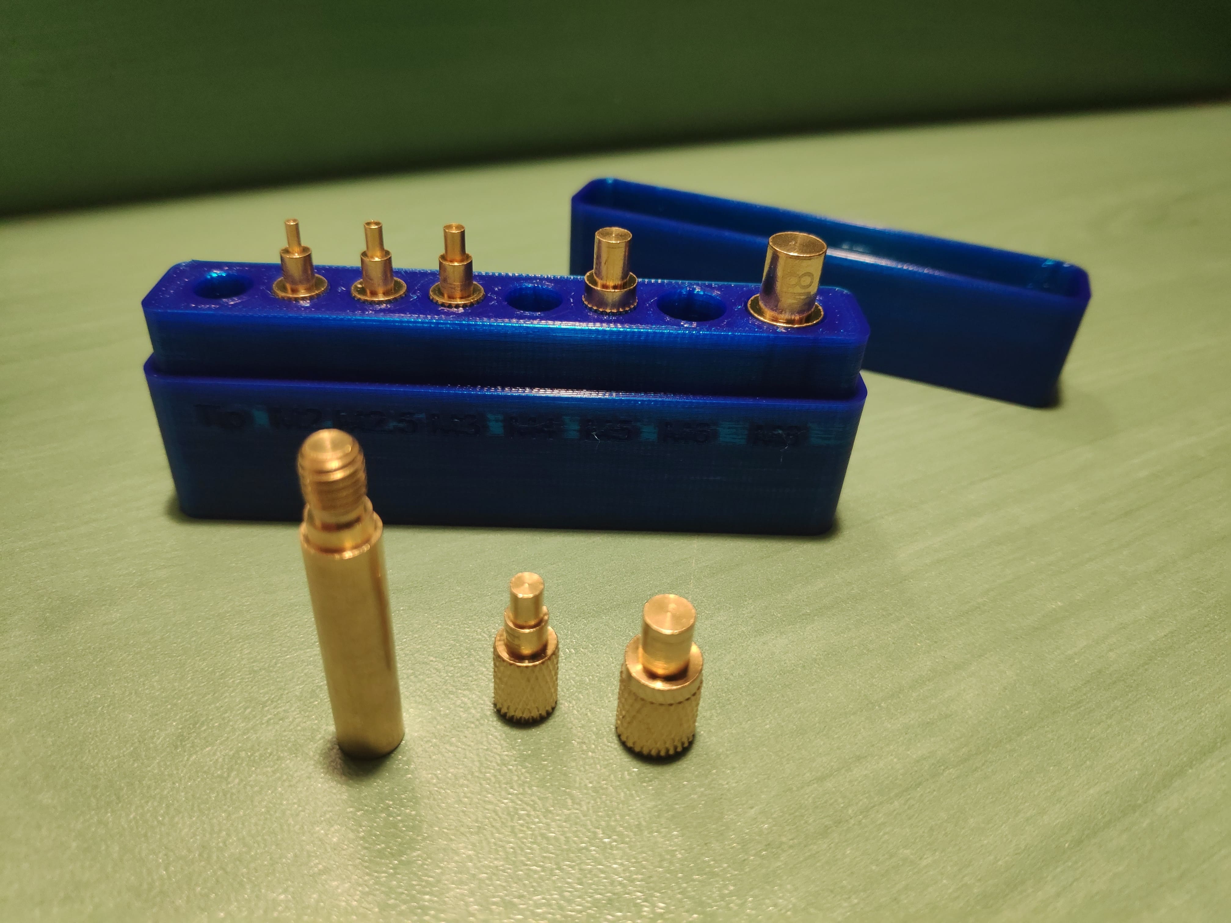 Miniatura 3 do modelo 3D Heat insert tip case