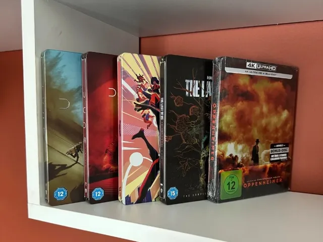 Shelf Offset Triangle for DVDs/Video Games