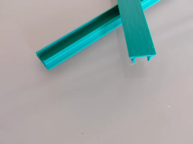 V-Slot cover (press on)