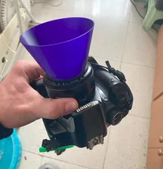 EF 50 II lens hood.