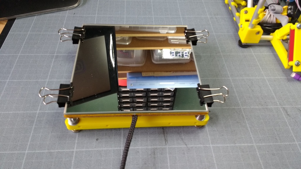 Miniatura 2 do modelo 3D Hotbed for Microcube