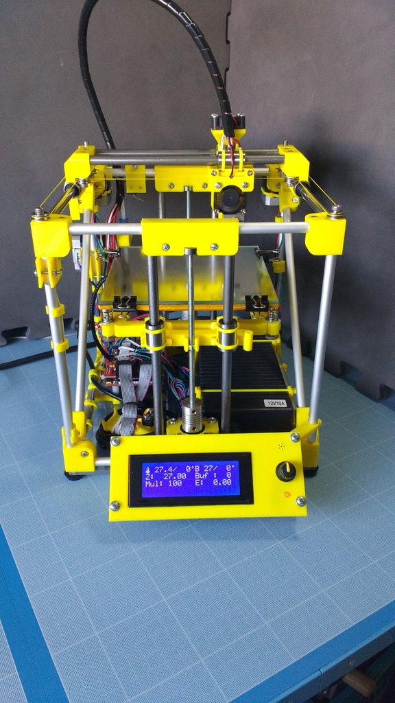 Miniatura 2 do modelo 3D Leaned LCD support for Microcube
