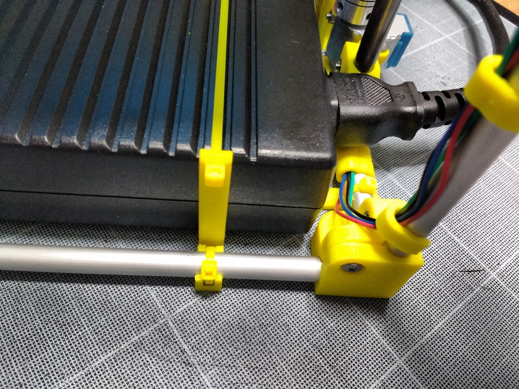 Miniatura 3 do modelo 3D PSU mount for Microcube