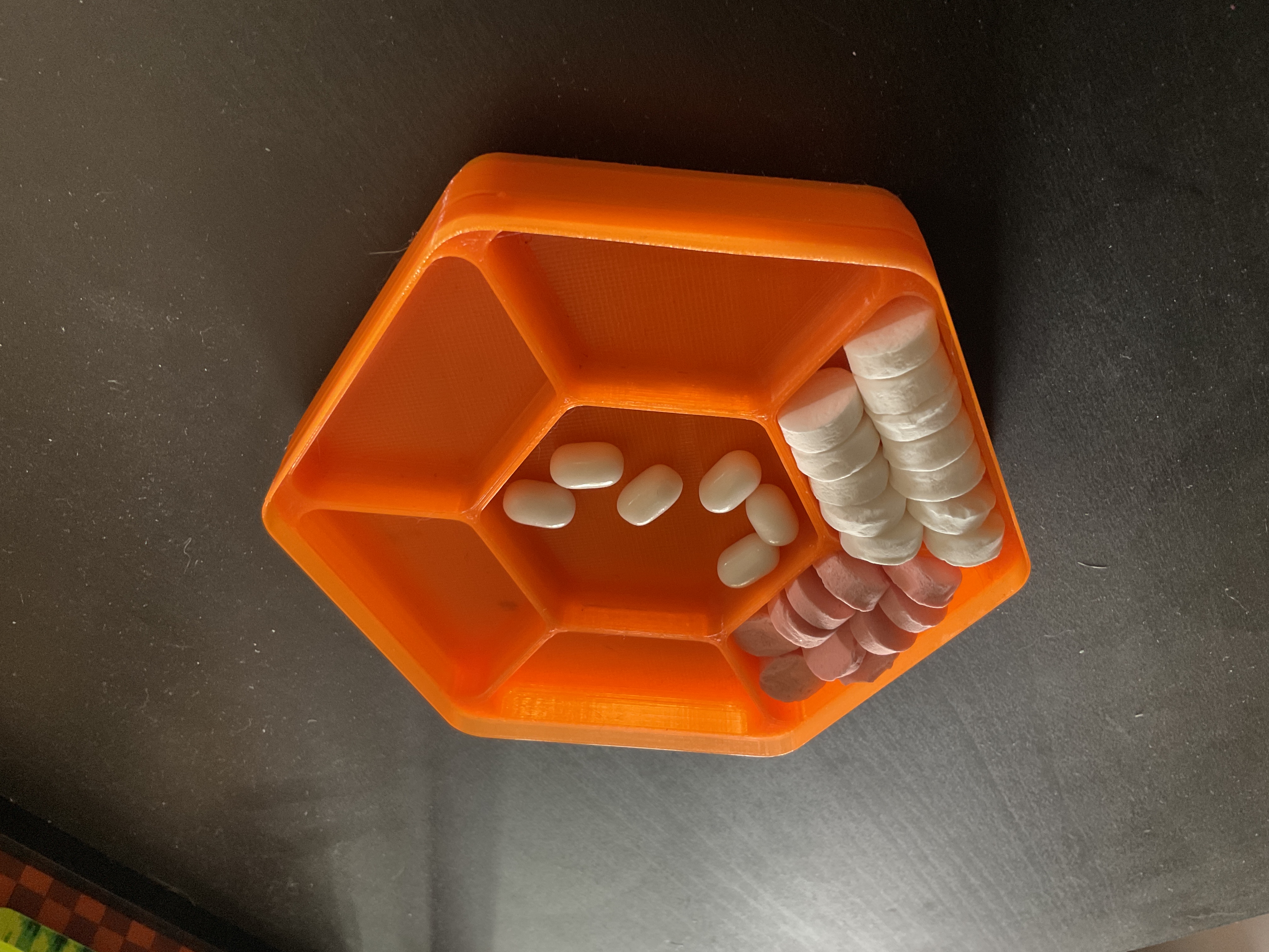 Miniatura 3 do modelo 3D Stacking Hexagonal Organization Tray (Multiple Sizes)