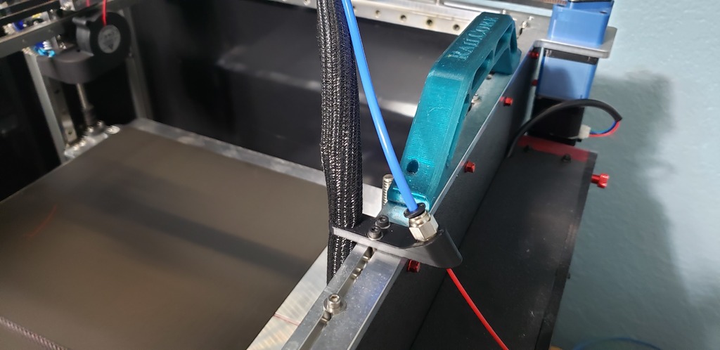 Railcore Cable Loom Angled PTFE tube holder for M10 (1/8 BSP) fitting