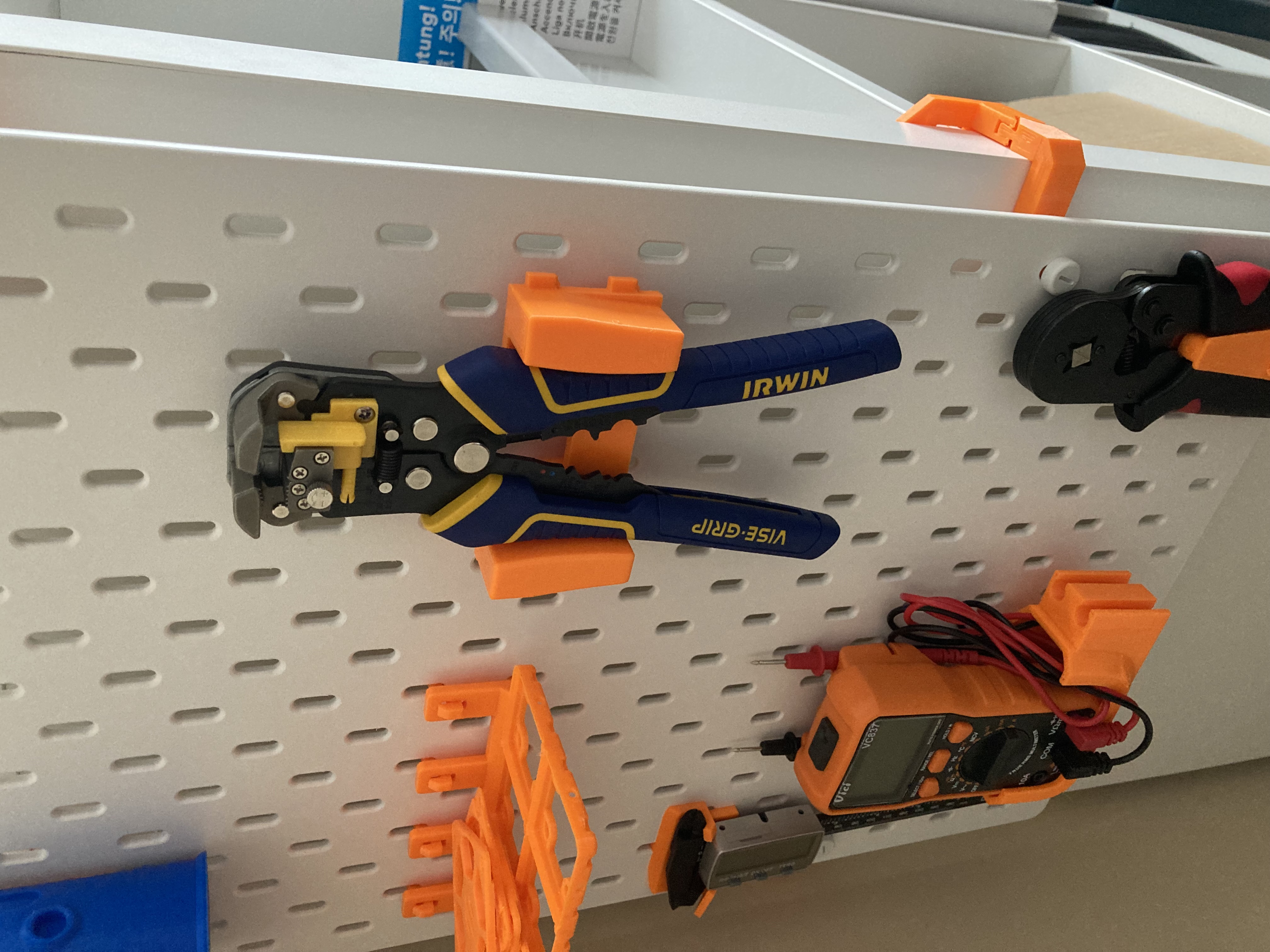 IRWIN wire stripper mount for IKEA skadis pegboard