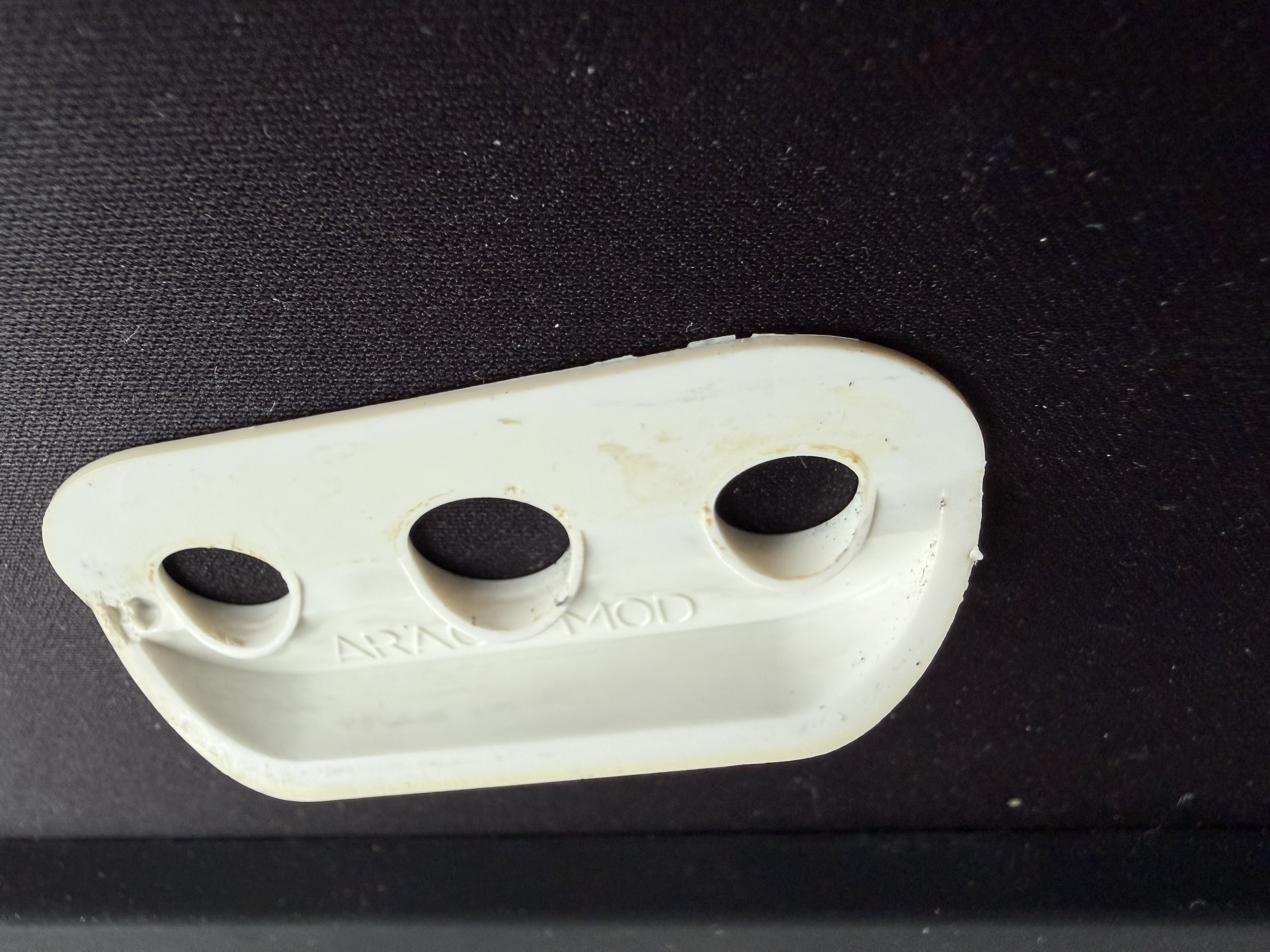 Window handle alignment bracket — thumbnail 4