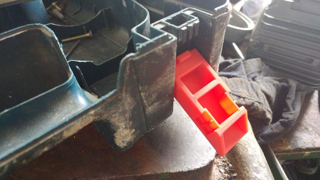 Miniatura 2 do modelo 3D Bosch box clip