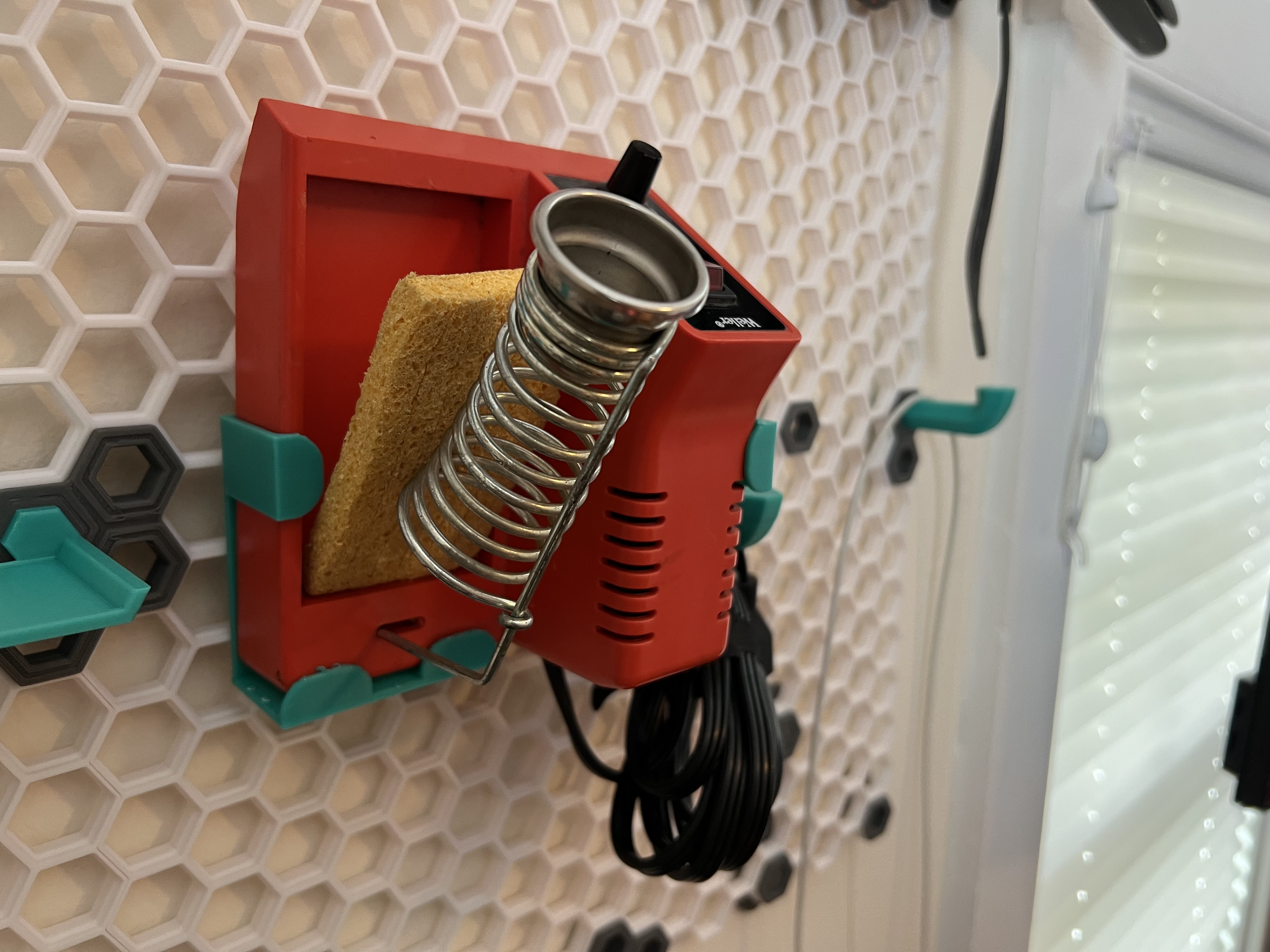 Weller WLC100 Honeycomb Storage Wall Mount