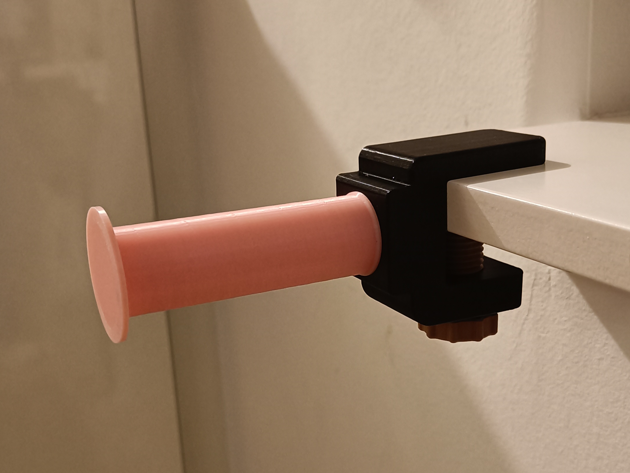 Robust Spool Holder Desk Mount