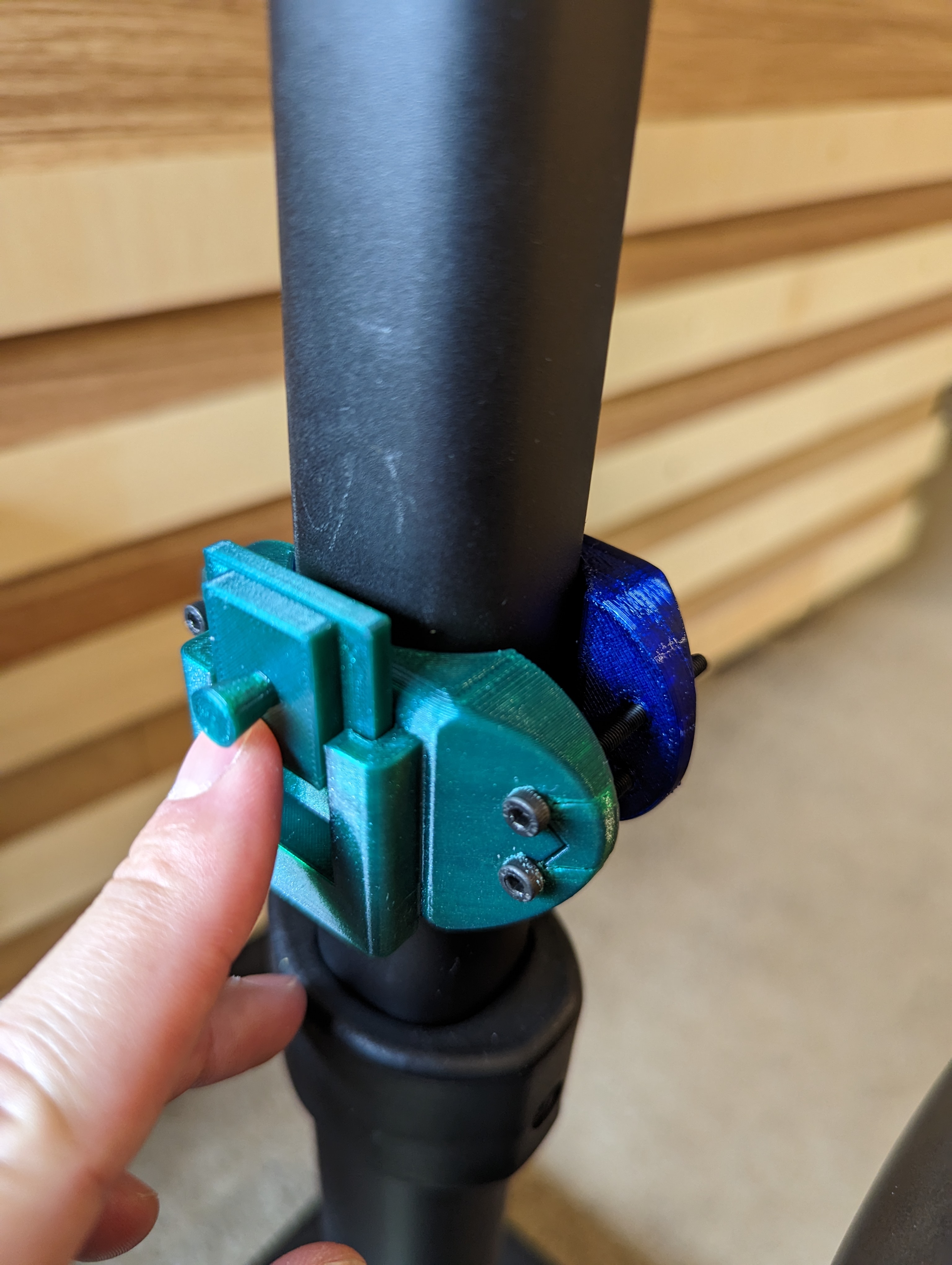 Pole Clamp with Slide-in Slot by alextricity | Download free STL model ...