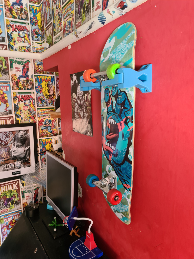 Skateboard wall mount so image faces out by Lokijester Download free