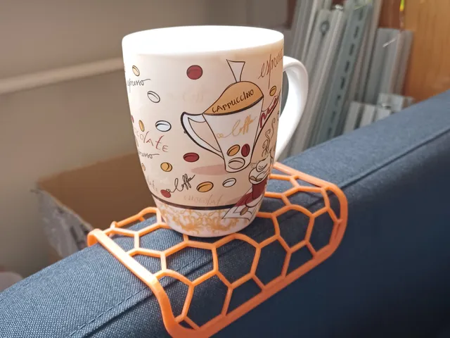 Soft Armrest Cupstand (Parametric)
