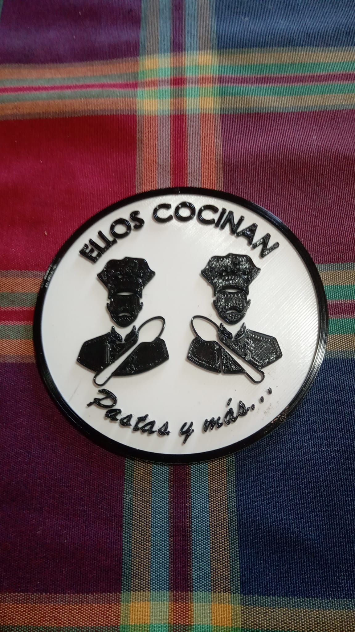 ELLOS COCINAN