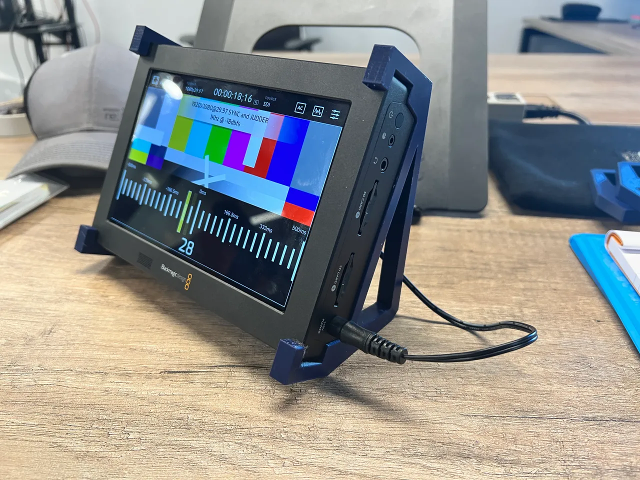 BMD 7inch video assist stand by JLeyva | Download free STL BMD 7inch video assist stand by JLeyva | Download free STL